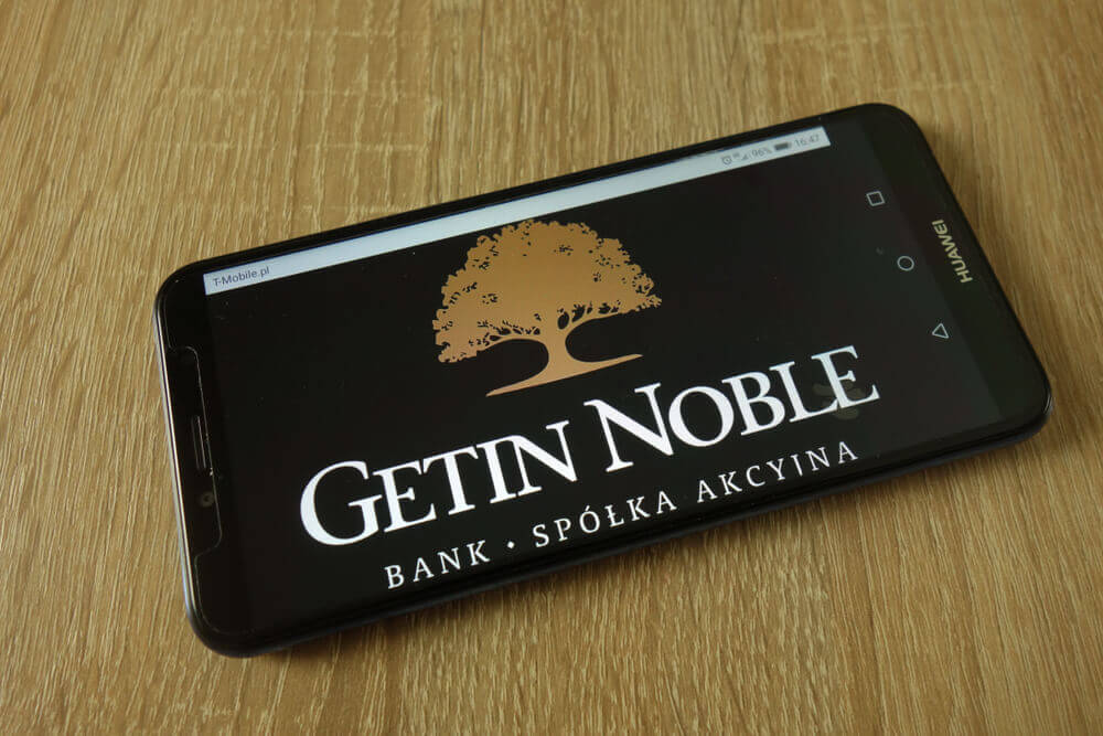 Getin Noble Bank SA pokonany – umowa kredytu nieważna. Sąd potwierdza możliwość dochodzenia roszczeń przez jednego  kredytobiorców na podstawie umowy przelewu wierzytelności