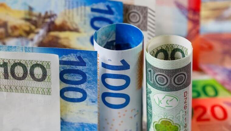 Ustalenie nieważności umowy kredytu dawnego Polbanku na kwotę 1.300.000 zł (obecnie Raiffeisen Bank International AG.).